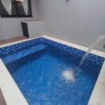 CAS261381 Sobrado na Orla da Praia do Suarão Itanhaém – 02 Dormitórios com Piscina